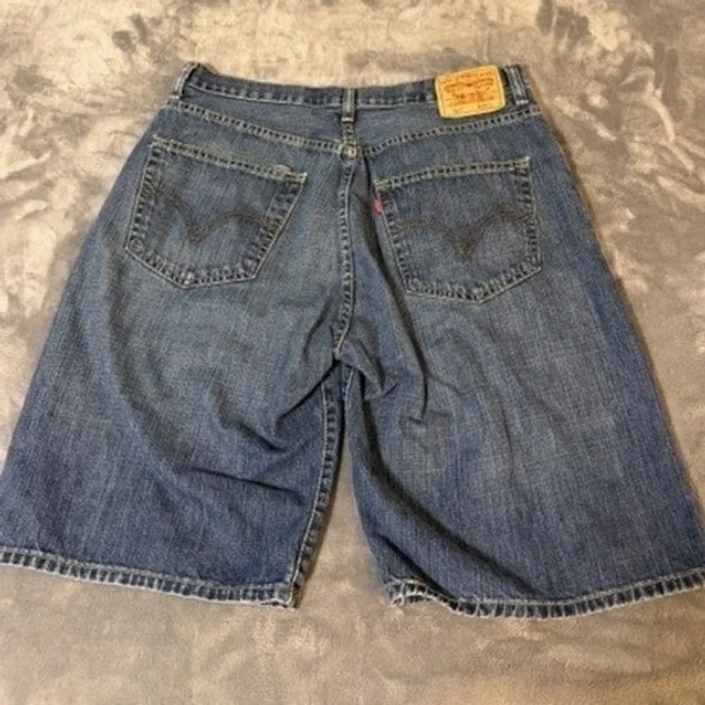 Levis 569 Loose Straight Denim Shorts Mens 36 Medium Wash Blue Baggy Jorts Y2K